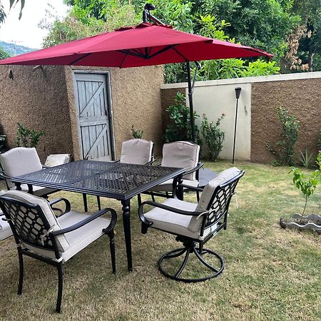 Kingston Oasis One Bedroom Luaran gambar