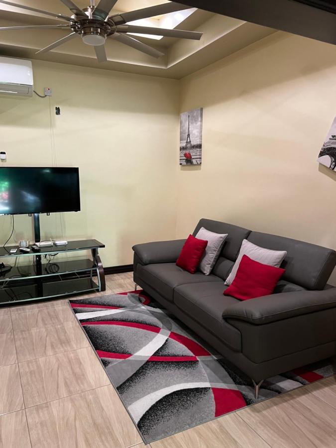 Kingston Oasis One Bedroom Luaran gambar
